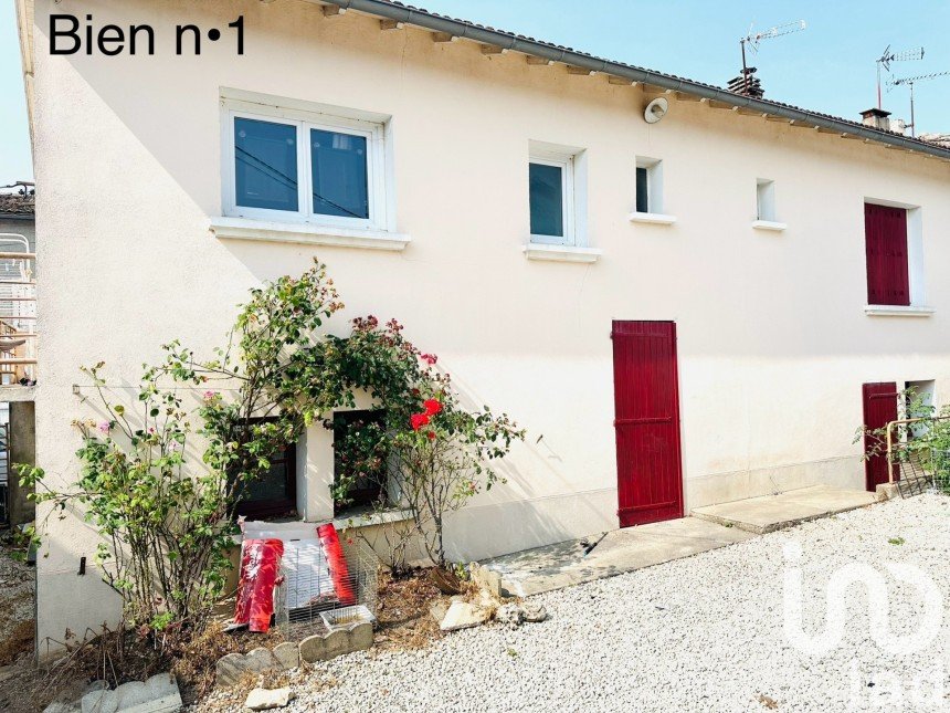 Maison de ville 9 pièces de 233 m² à Chef-Boutonne (79110)