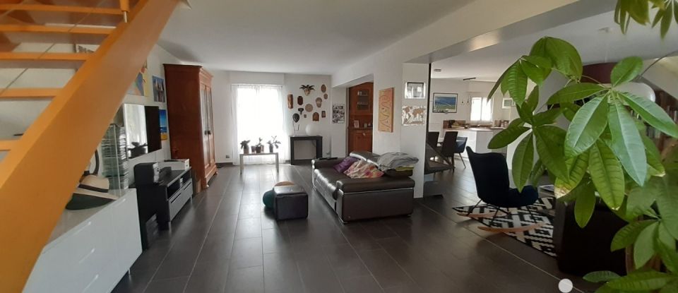 Maison 6 pièces de 140 m² à Bédée (35137)