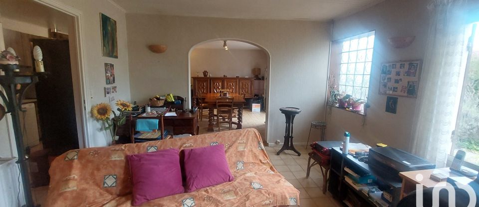 House 5 rooms of 128 m² in Lamothe-Montravel (24230)