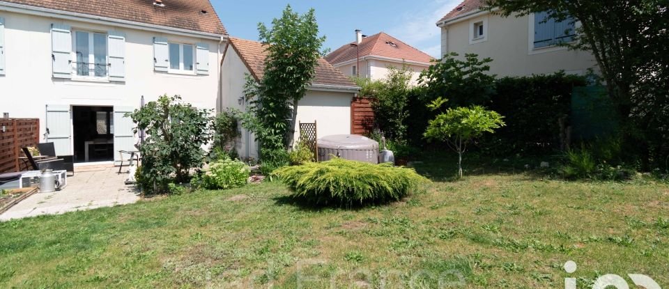 Maison 5 pièces de 75 m² à Freneuse (78840)