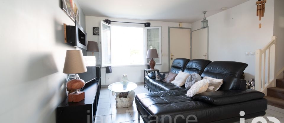 Maison 5 pièces de 75 m² à Freneuse (78840)