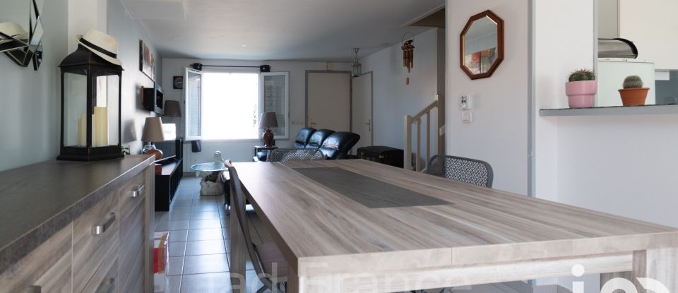 Maison 5 pièces de 75 m² à Freneuse (78840)