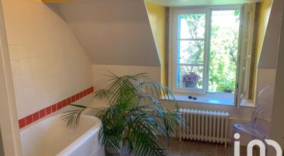 Traditional house 6 rooms of 180 m² in Auffargis (78610)