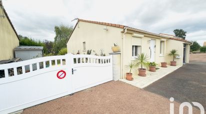 Pavilion 4 rooms of 88 m² in Fontaine-le-Comte (86240)