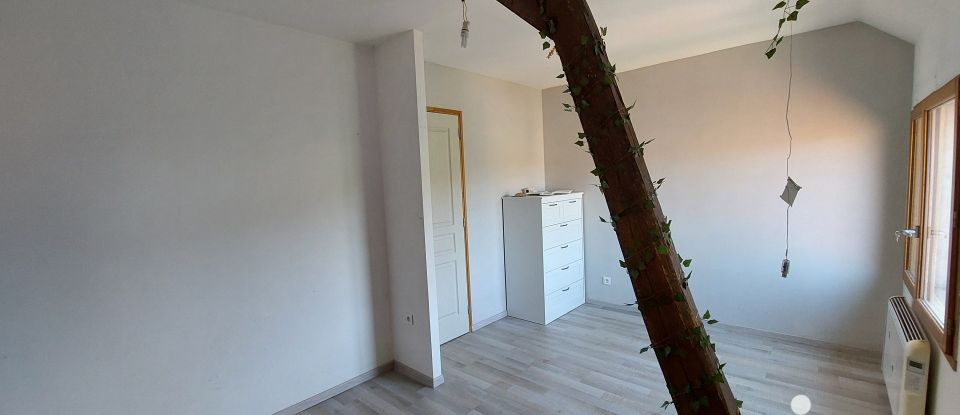 Maison de ville 4 pièces de 77 m² à Cerisiers (89320)