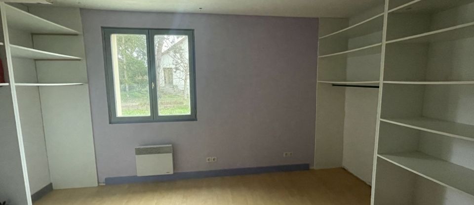 Maison 8 pièces de 299 m² à Fouchères (10260)