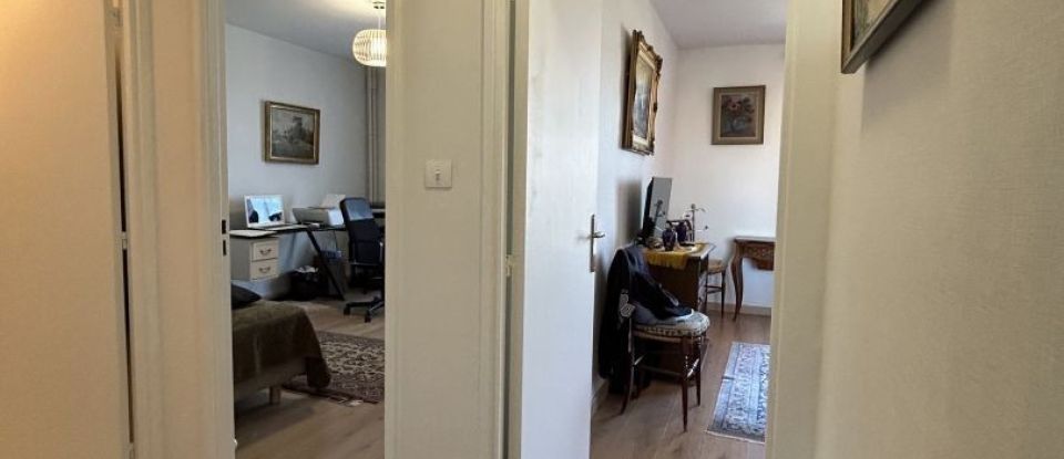 Appartement 3 pièces de 82 m² à Toulon (83000)