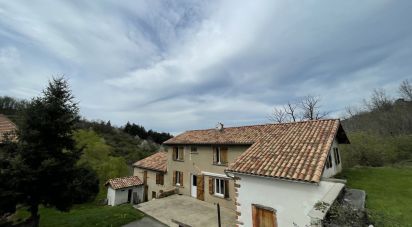 House 6 rooms of 230 m² in Neaux (42470)