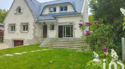 Traditional house 6 rooms of 220 m² in Bullion (78830)