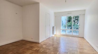 Studio 1 room of 31 m² in Paris (75015)