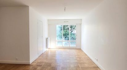 Studio 1 room of 31 m² in Paris (75015)