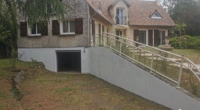 House 8 rooms of 260 m² in Saint-Sauveur-sur-École (77930)