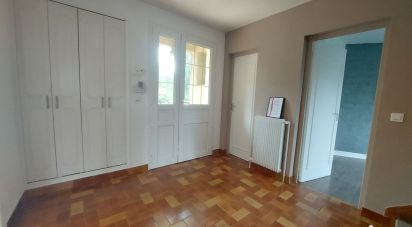 House 8 rooms of 260 m² in Saint-Sauveur-sur-École (77930)