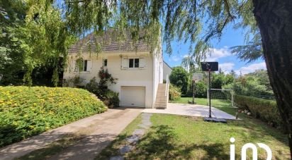 Traditional house 7 rooms of 165 m² in Vigny (95450)