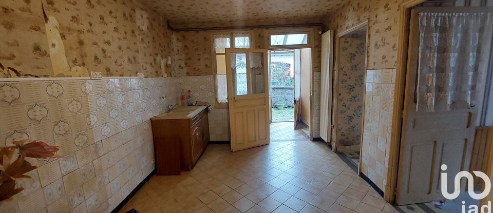 Maison 5 pièces de 98 m² à Fontanières (23110)