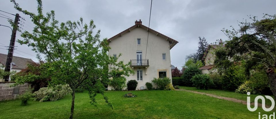 Maison 7 pièces de 177 m² à Évaux-les-Bains (23110)