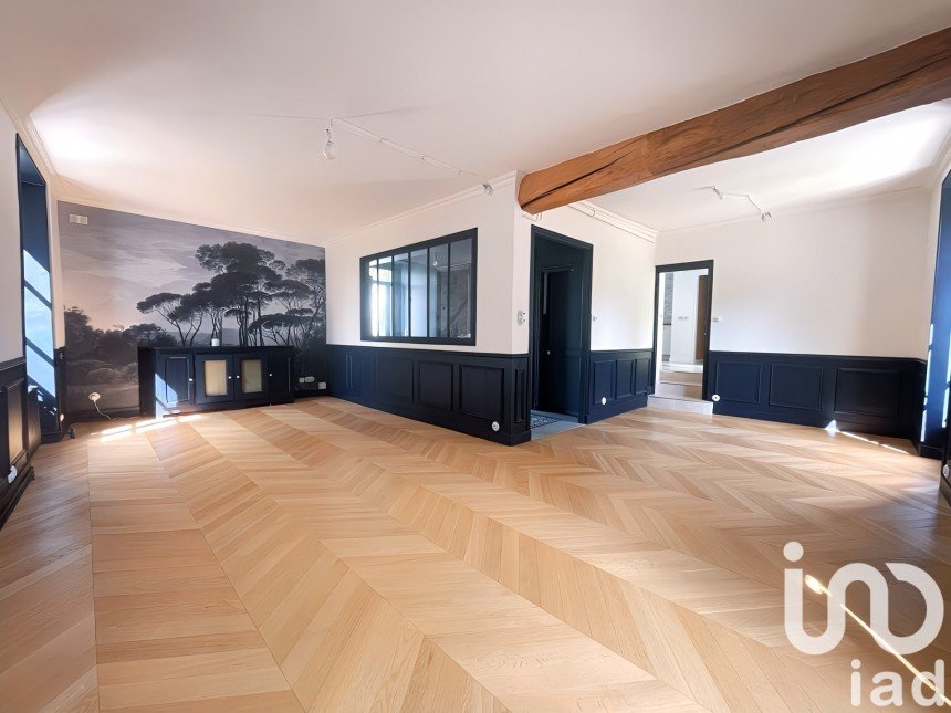 Maison traditionnelle 8 pièces de 170 m² à Mézy-sur-Seine (78250)