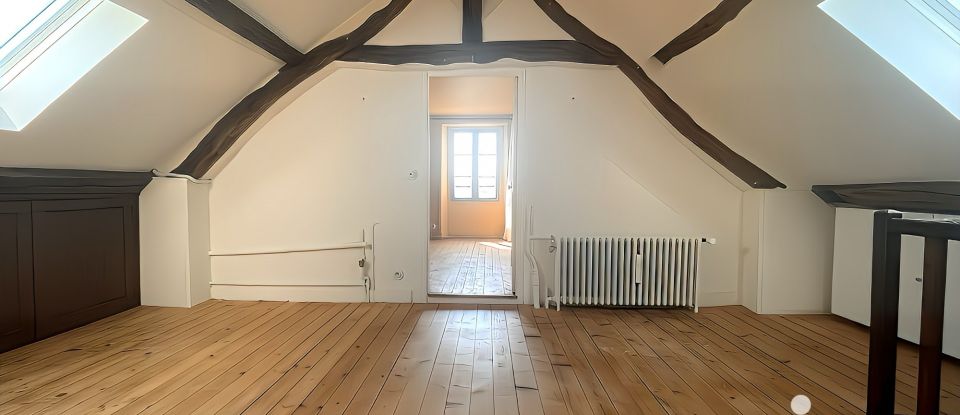 Maison traditionnelle 8 pièces de 170 m² à Mézy-sur-Seine (78250)