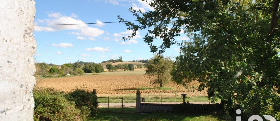 Maison de campagne 6 pièces de 140 m² à Sempesserre (32700)