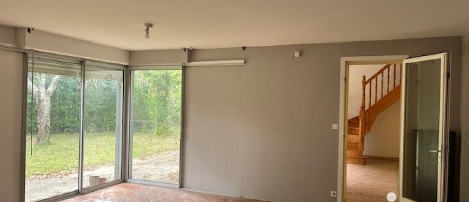 Architectural house 6 rooms of 155 m² in Vouillé (79230)