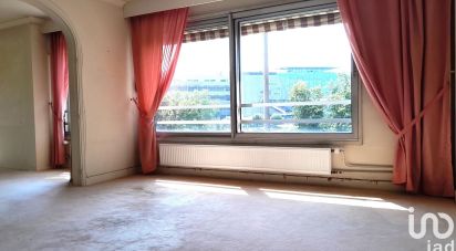 Appartement 3 pièces de 81 m² à Paris (75017)