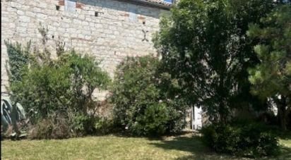 House 8 rooms of 227 m² in Castelsagrat (82400)