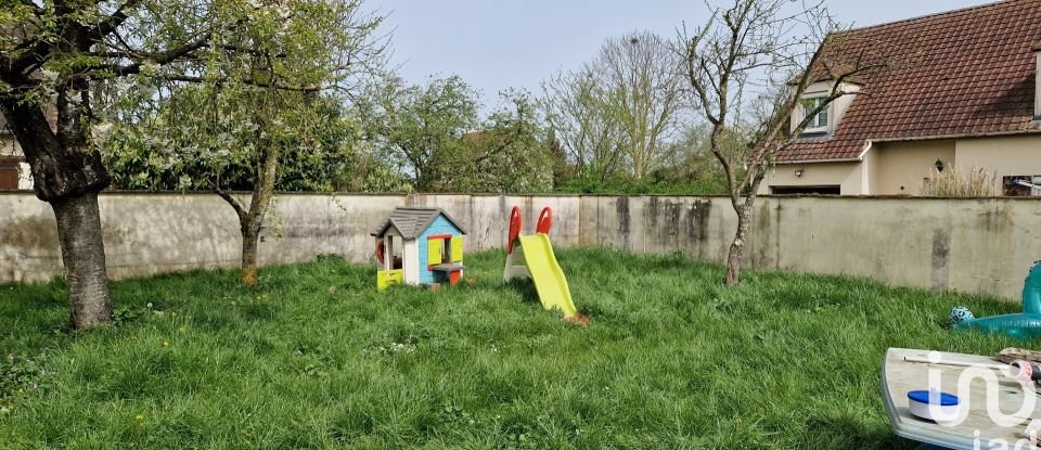 Maison traditionnelle 3 pièces de 77 m² à Claye-Souilly (77410)