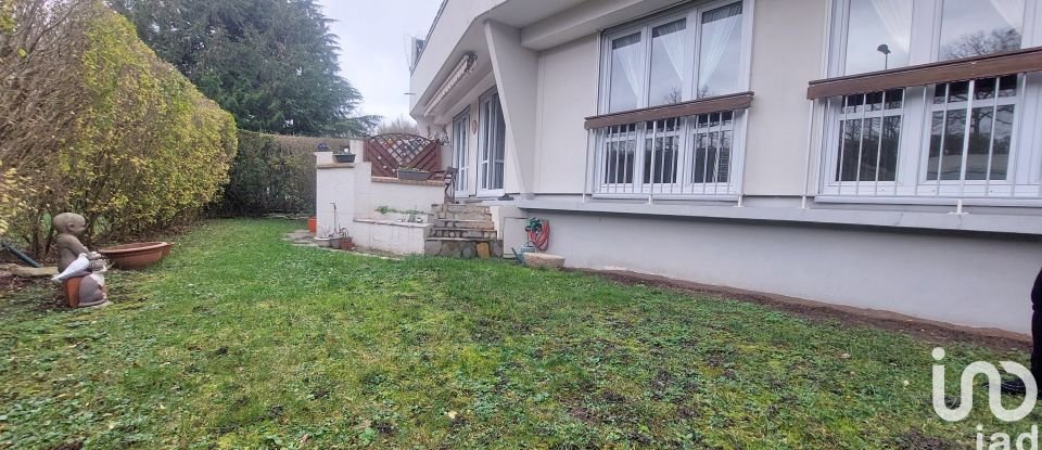 Apartment 3 rooms of 80 m² in Coubron (93470)