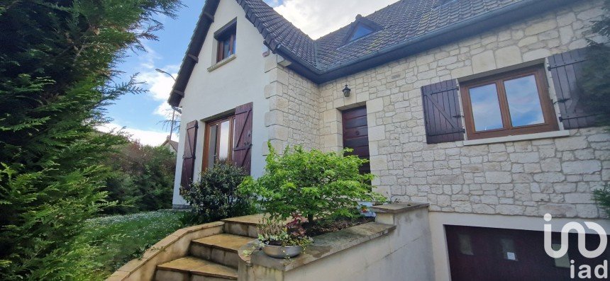 Maison traditionnelle 5 pièces de 91 m² à Coubron (93470)