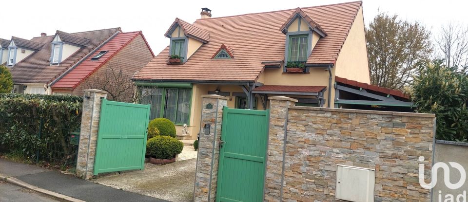 Traditional house 4 rooms of 110 m² in Villeroy (77410)