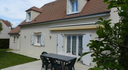 Maison 7 pièces de 150 m² à Claye-Souilly (77410)