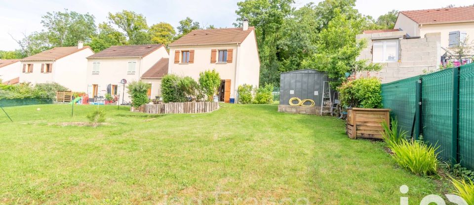 Maison 4 pièces de 92 m² à Mantes-la-Ville (78711)