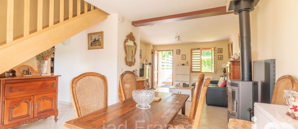 House 4 rooms of 92 m² in Mantes-la-Ville (78711)