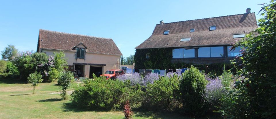 House 6 rooms of 147 m² in Le Petit-Pressigny (37350)