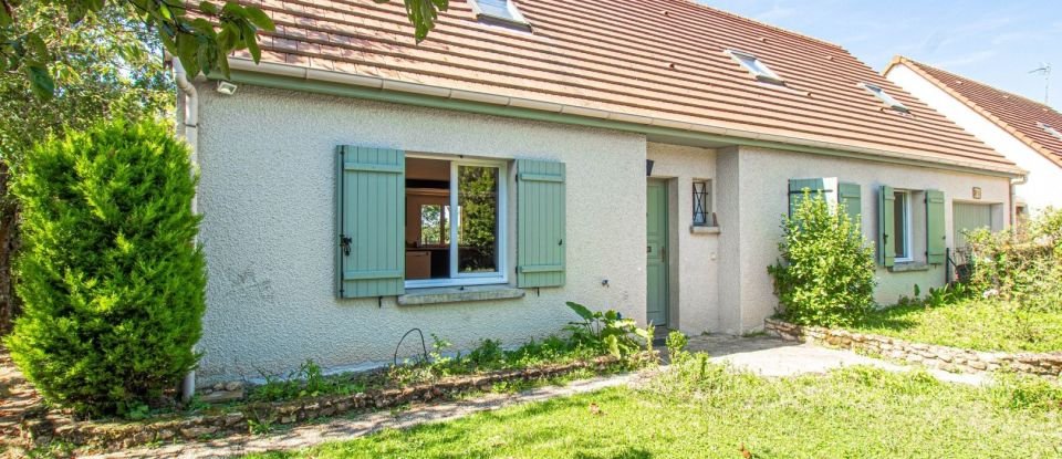 Maison 7 pièces de 142 m² à AUNEAU (28700)