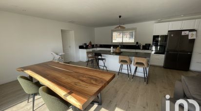 Maison 5 pièces de 130 m² à Saint-Martin-de-Valgalgues (30520)