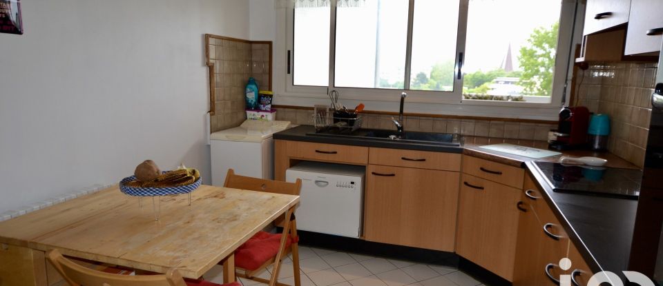 Apartment 3 rooms of 65 m² in Marly-le-Roi (78160)