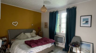 Traditional house 4 rooms of 85 m² in Sainte-Marie-de-Ré (17740)