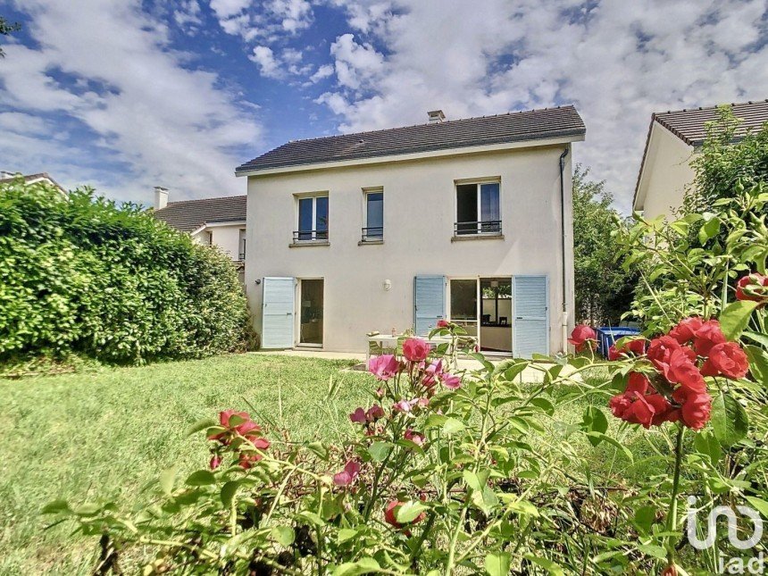 House 5 rooms of 97 m² in Villiers-sur-Orge (91700)