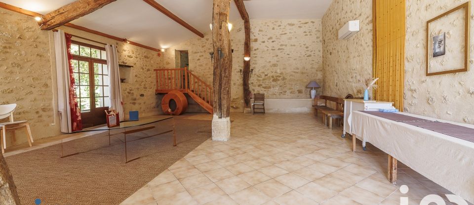 Estate 8 rooms of 231 m² in Pujols (33350)