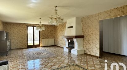 House 6 rooms of 164 m² in Bassac (16120)