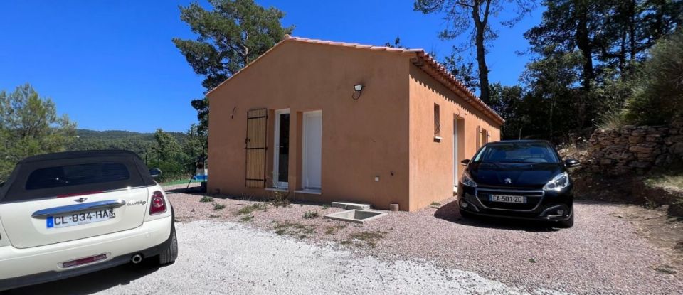 Maison 5 pièces de 125 m² à Méounes-lès-Montrieux (83136)