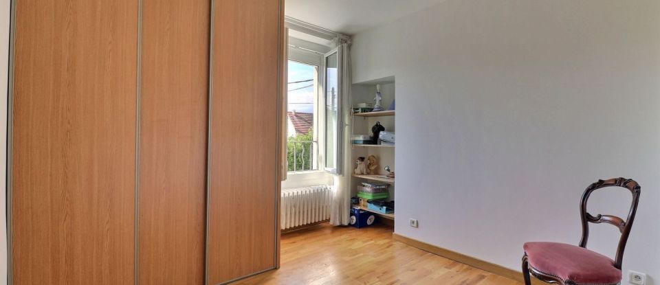 Maison 5 pièces de 114 m² à Ecquevilly (78920)