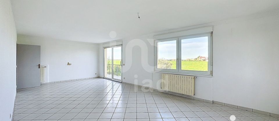 House 4 rooms of 133 m² in Lindre-Basse (57260)