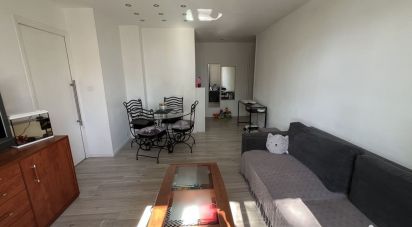 Apartment 4 rooms of 64 m² in Décines-Charpieu (69150)