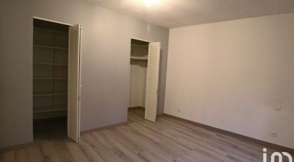 Apartment 3 rooms of 90 m² in Épernon (28230)