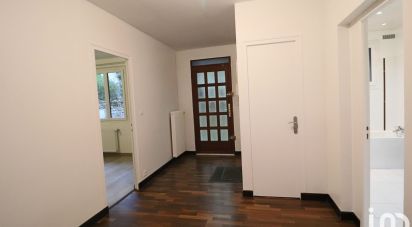 Apartment 3 rooms of 90 m² in Épernon (28230)