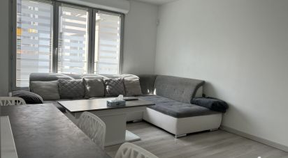 Appartement 3 pièces de 75 m² à Paris (75018)