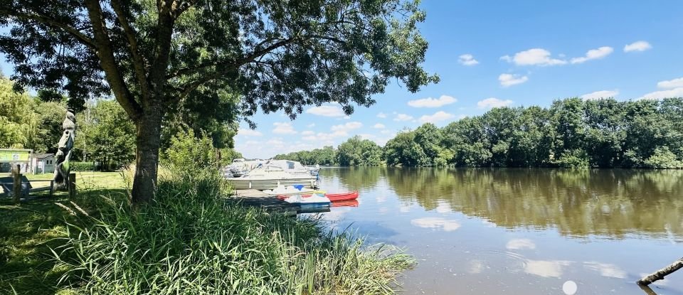 Maison traditionnelle 5 pièces de 150 m² à Longuenée-en-Anjou (49770)