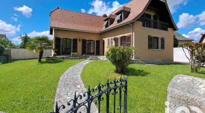 Traditional house 6 rooms of 157 m² in Pau (64000)